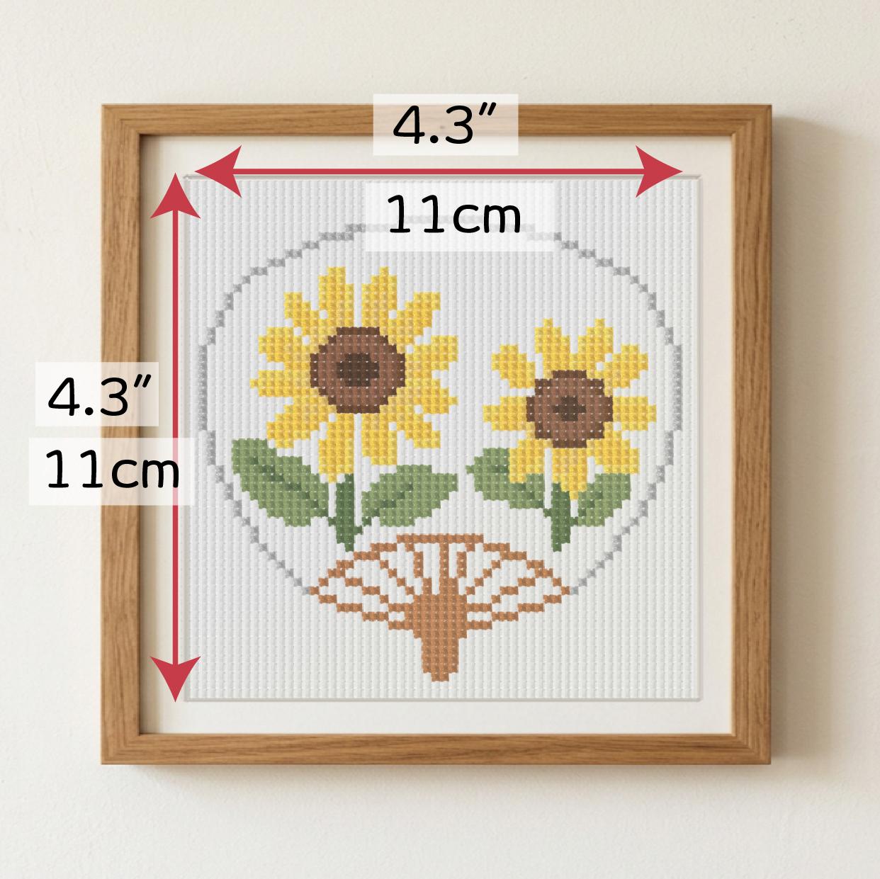 (刺繍キット販売)  ひまわりの夏うちわ  クロスステッチ | 5枚目