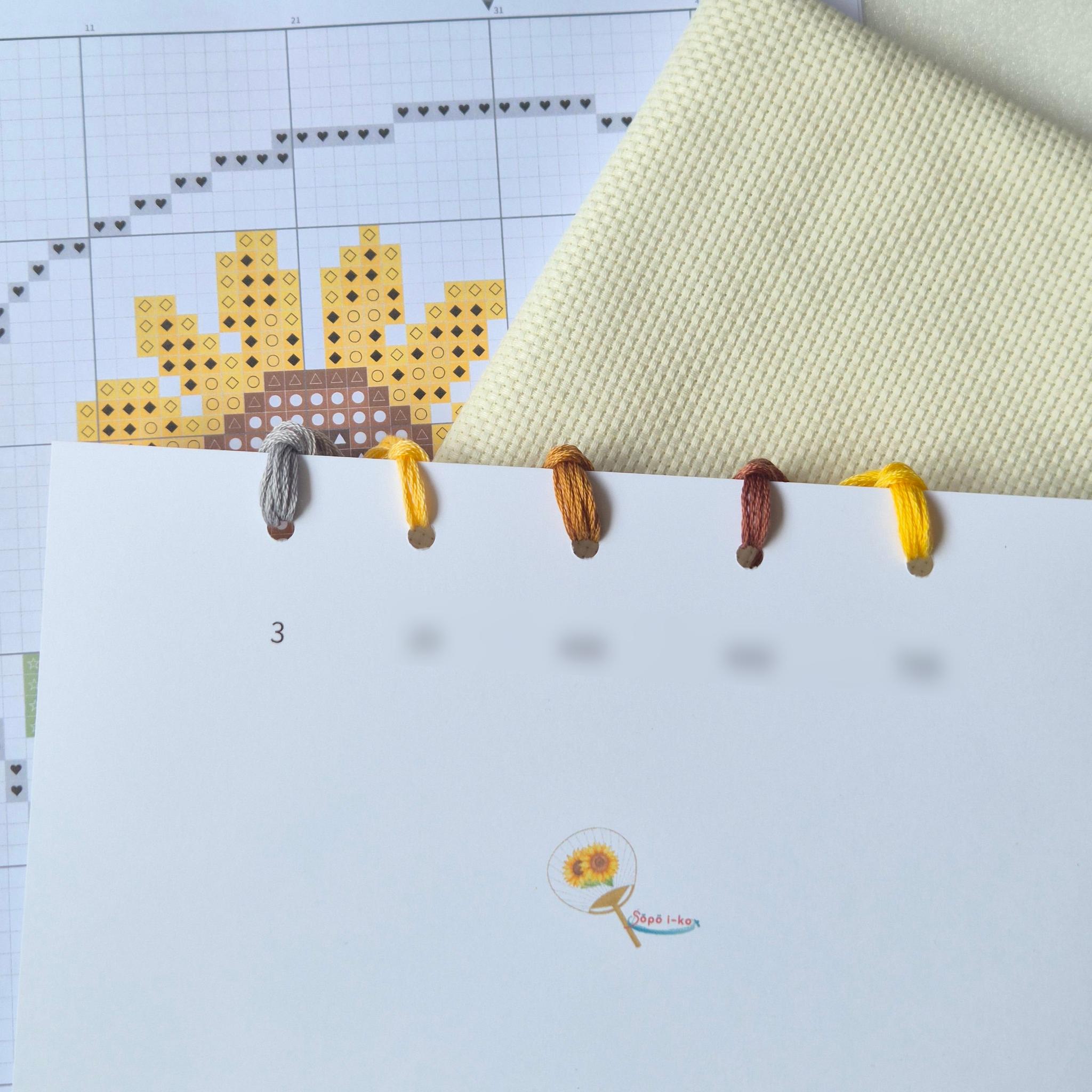 (刺繍キット販売)  ひまわりの夏うちわ  クロスステッチ | 9枚目